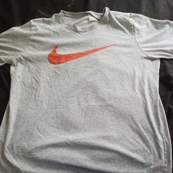 Nike tee shirts for sale - Picture 4 of 4